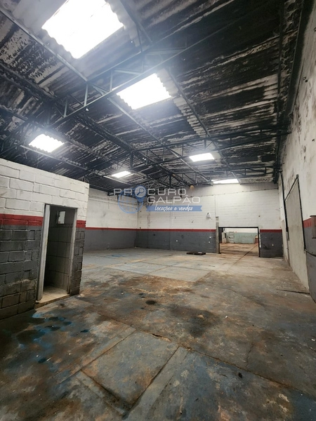 Galpão industrial a venda em Santo André na vila São Pedro: 1ª foto da galeria de imagens do imóvel