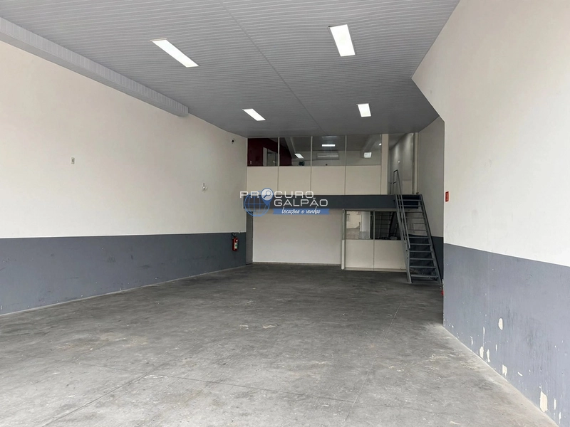 Galpão à Venda com 4 Kitnets | Jardim Bom Pastor - Santo André: 1ª foto da galeria de imagens do imóvel