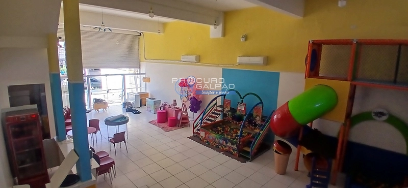Salão comercial para aluguel em Utinga, Santo André : 2ª foto da galeria de imagens do imóvel