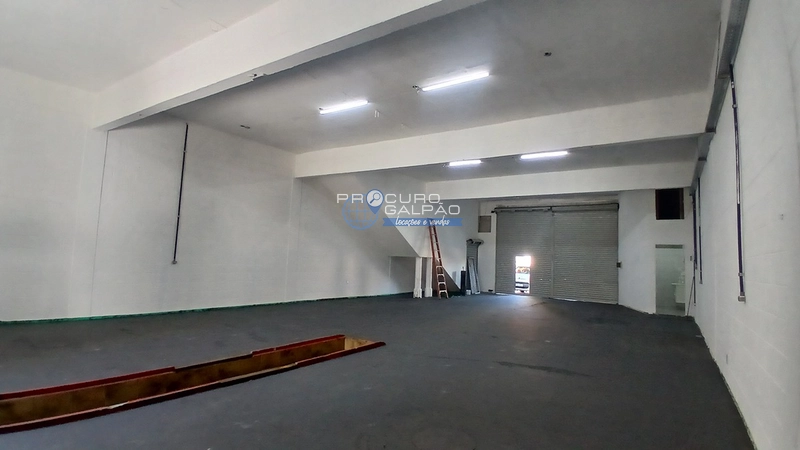 Salão Comercial para Alugar | 500 m² | Jardim Santo Antônio - Santo André: 4ª foto da galeria de imagens do imóvel