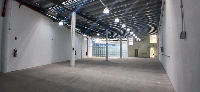 Galpão industrial para aluguel na vila Apiai, Santo André : 1ª foto da galeria de imagens do imóvel