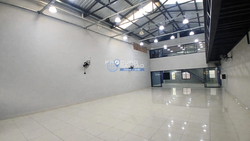 Galpão Comercial para Alugar | 650 m² | Parque Oratório - Santo André: 4ª foto da galeria de imagens do imóvel