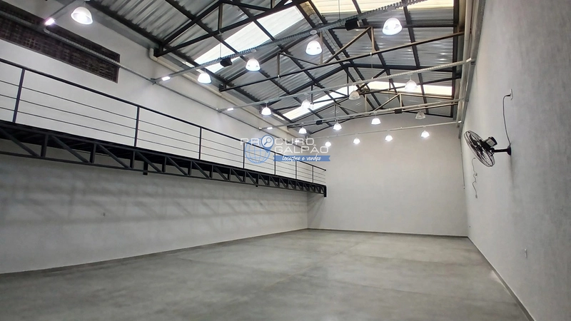 Galpão Comercial para Alugar | 650 m² | Parque Oratório - Santo André: 2ª foto da galeria de imagens do imóvel