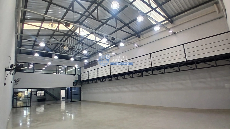 Galpão Comercial para Alugar | 650 m² | Parque Oratório - Santo André: 1ª foto da galeria de imagens do imóvel