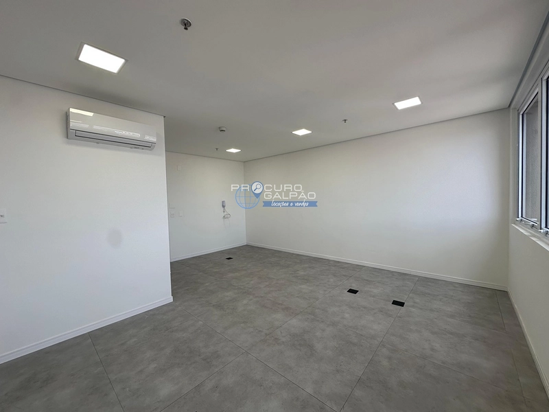 Sala comercial para aluguel no Century Plaza business, Santo André : 3ª foto da galeria de imagens do imóvel