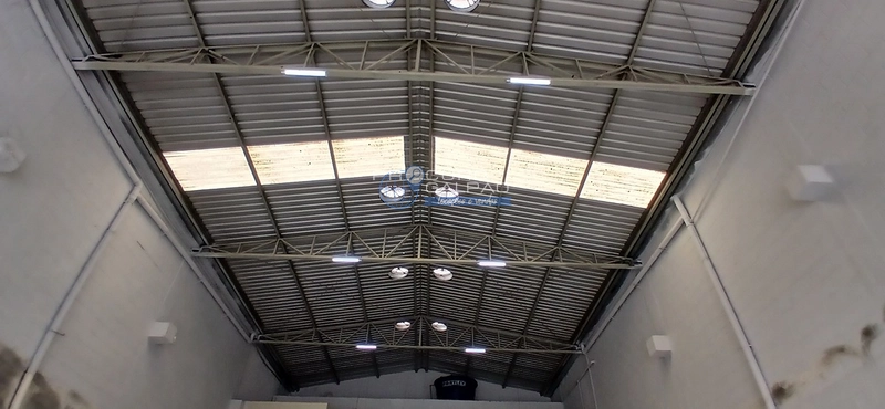 Galpão industrial para aluguel no jardim Angela em São Paulo: 3ª foto da galeria de imagens do imóvel