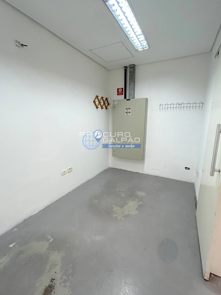 Prédio comercial para aluguel ao lado da Salim Farah Maluf: 5ª foto da galeria de imagens do imóvel