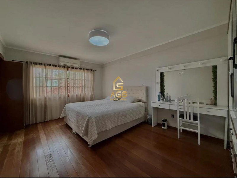 Casa 4 dormitórios Alto do Parque : 12ª foto da galeria de imagens do imóvel