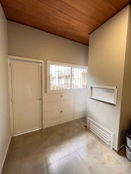 Casa 3 dormitórios com pátio amplo: 12ª foto da galeria de imagens do imóvel