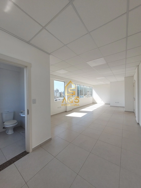 SALA COMERCIAL NO CENTRO DE LAJEADO: 7ª foto da galeria de imagens do imóvel