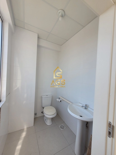 SALA COMERCIAL NO CENTRO DE LAJEADO: 4ª foto da galeria de imagens do imóvel