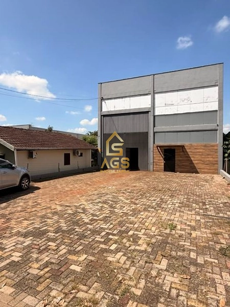 Pavilhão Comercial com 414,75 m² à Venda no Bairro Universitário em Lajeado: 1ª foto da galeria de imagens do imóvel
