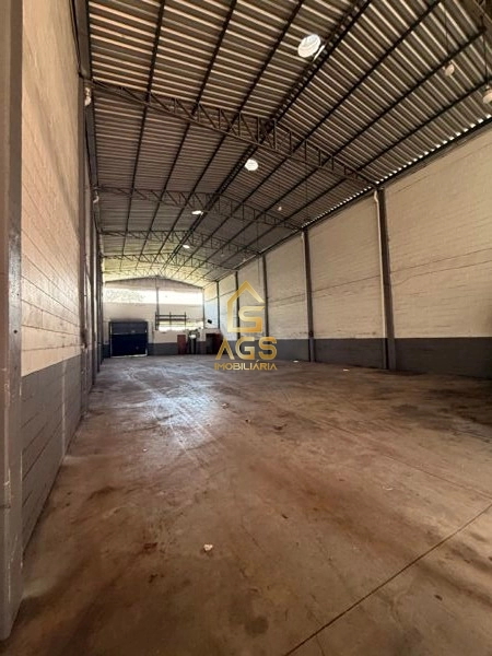 Pavilhão Comercial com 414,75 m² à Venda no Bairro Universitário em Lajeado: 2ª foto da galeria de imagens do imóvel