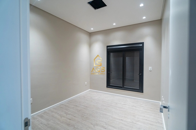 CASA PLANA NO BAIRRO UNIVERSITÁRIO: 13ª foto da galeria de imagens do imóvel