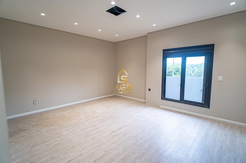 CASA PLANA NO BAIRRO UNIVERSITÁRIO: 9ª foto da galeria de imagens do imóvel