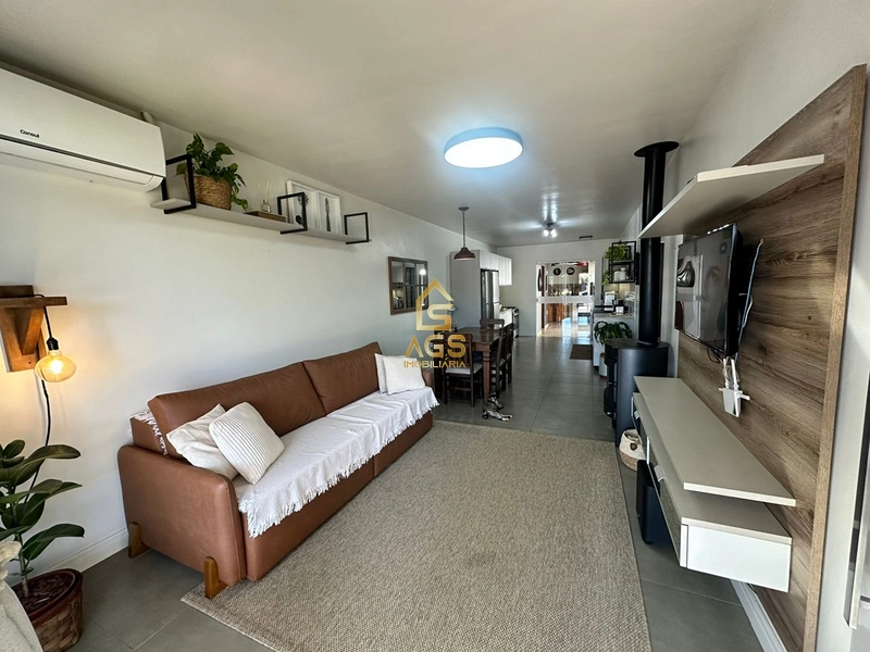 Casa e dormitórios à venda no Bairro Centenário – Lajeado/RS: 1ª foto da galeria de imagens do imóvel
