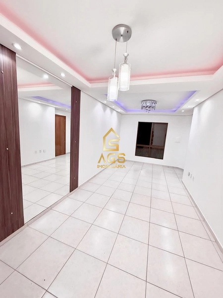 CASA 3 DORMITÓRIOS À VENDA NO BAIRRO JARDIM DO CEDRO: 3ª foto da galeria de imagens do imóvel