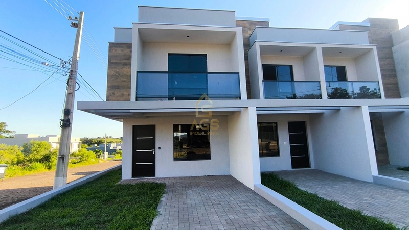 Sobrado 3 dormitórios de esquina em Conventos: 1ª foto da galeria de imagens do imóvel