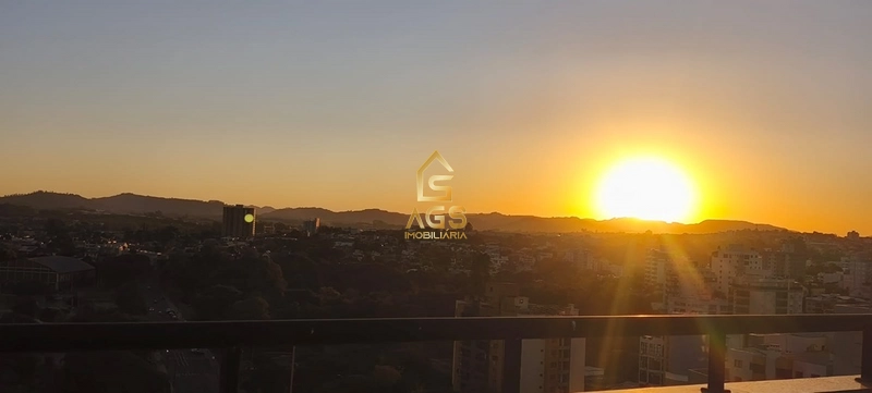 Cobertura triplex no centro de Lajeado : 2ª foto da galeria de imagens do imóvel
