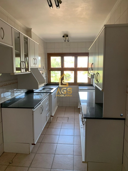 Apartamento 4 dormitórios no centro de Santa Clara do Sul : 3ª foto da galeria de imagens do imóvel