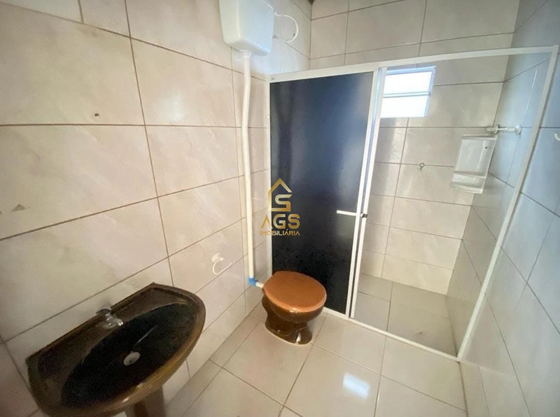 Casa 4 dormitórios no bairro Universitário : 6ª foto da galeria de imagens do imóvel