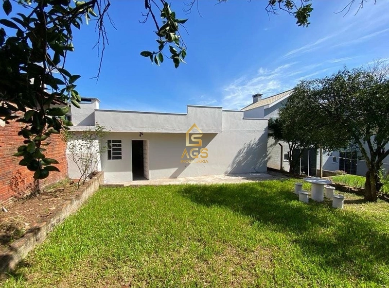 Casa 4 dormitórios no bairro Universitário : 16ª foto da galeria de imagens do imóvel