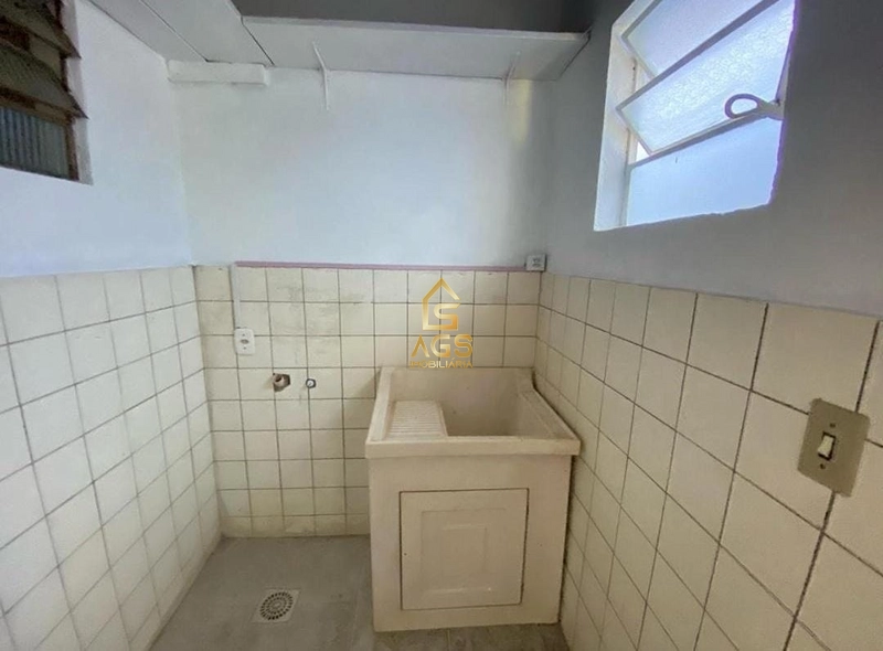 Casa 4 dormitórios no bairro Universitário : 11ª foto da galeria de imagens do imóvel