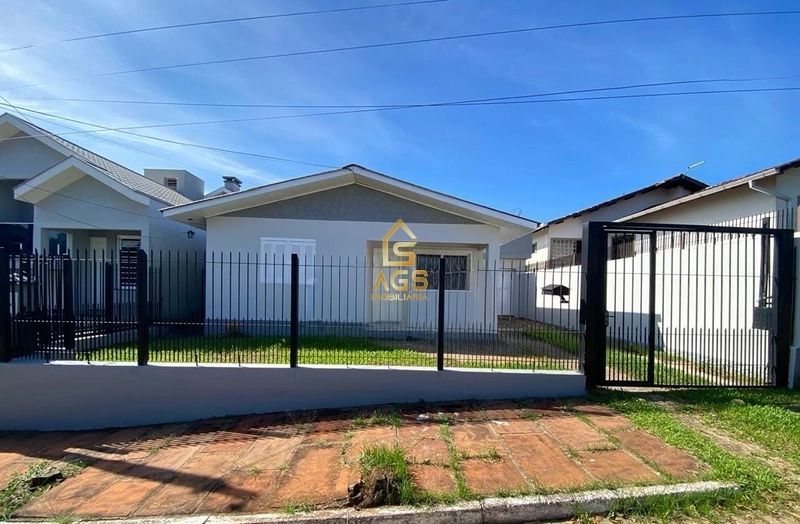 Casa 4 dormitórios no bairro Universitário : 2ª foto da galeria de imagens do imóvel