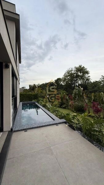 Casa alto padrão 4 dormitórios: 12ª foto da galeria de imagens do imóvel