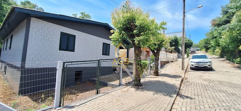 Casa 4 dormitórios no bairroOLARIAS: 2ª foto da galeria de imagens do imóvel