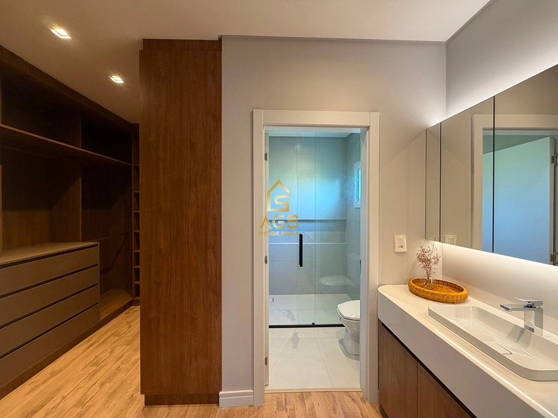CASA ALTO PADRÃO DE 3 SUÍTES EM CONDOMINIO FECHADO: 26ª foto da galeria de imagens do imóvel