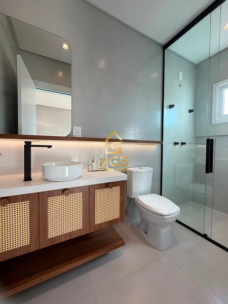 CASA ALTO PADRÃO DE 3 SUÍTES EM CONDOMINIO FECHADO: 32ª foto da galeria de imagens do imóvel