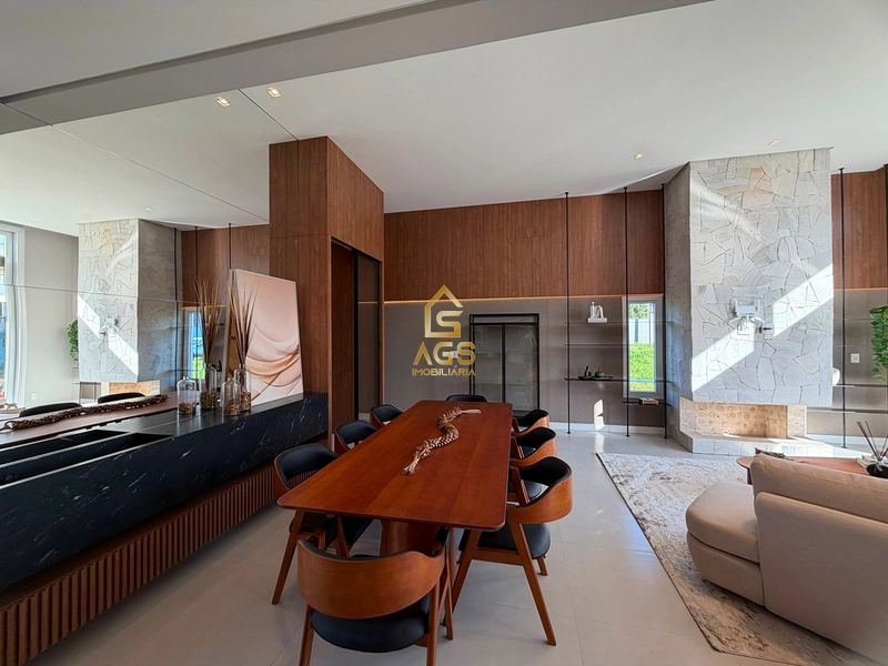CASA ALTO PADRÃO DE 3 SUÍTES EM CONDOMINIO FECHADO: 5ª foto da galeria de imagens do imóvel