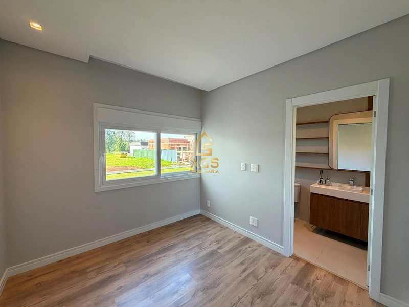 CASA ALTO PADRÃO DE 3 SUÍTES EM CONDOMINIO FECHADO: 37ª foto da galeria de imagens do imóvel