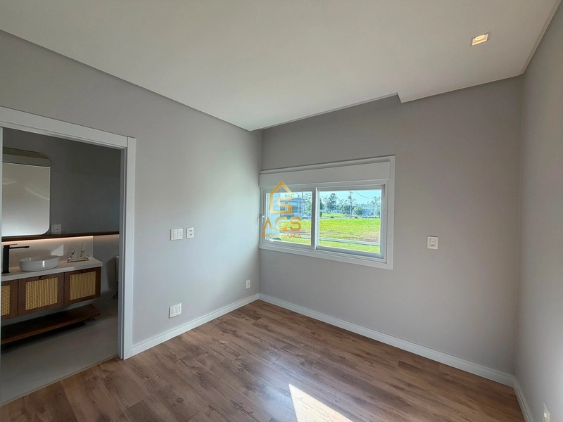 CASA ALTO PADRÃO DE 3 SUÍTES EM CONDOMINIO FECHADO: 33ª foto da galeria de imagens do imóvel