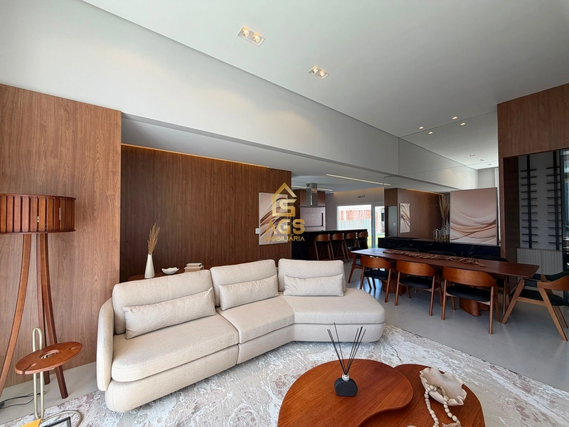 CASA ALTO PADRÃO DE 3 SUÍTES EM CONDOMINIO FECHADO: 18ª foto da galeria de imagens do imóvel