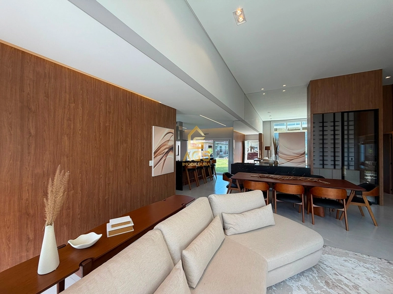CASA ALTO PADRÃO DE 3 SUÍTES EM CONDOMINIO FECHADO: 52ª foto da galeria de imagens do imóvel