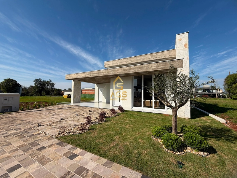 CASA ALTO PADRÃO DE 3 SUÍTES EM CONDOMINIO FECHADO: 6ª foto da galeria de imagens do imóvel