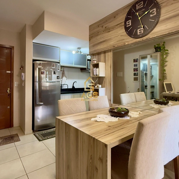 APARTAMENTO 2 DORMITÓRIOS SEMI MOBILIADO: 1ª foto da galeria de imagens do imóvel