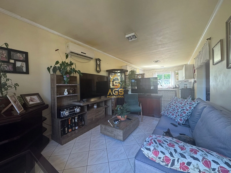 Casa 3 dormitórios no bairro Universitário : 10ª foto da galeria de imagens do imóvel