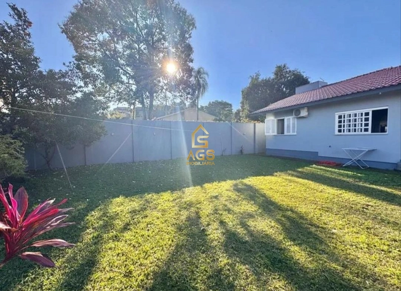 Casa semimobiliada com 3 dormitórios, amplo terreno e excelente localização no Bairro São Cristóvão: 16ª foto da galeria de imagens do imóvel