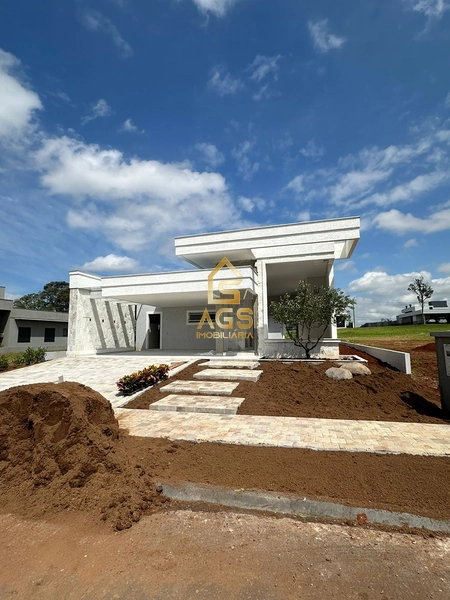 CASA ALTO PADRÃO DE 3 SUÍTES EM CONDOMINIO FECHADO: 3ª foto da galeria de imagens do imóvel