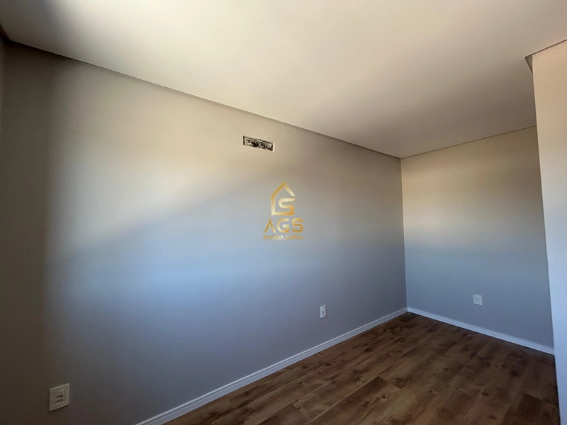 Sobrado de 3 dormitórios e duas vagas de garagem: 7ª foto da galeria de imagens do imóvel