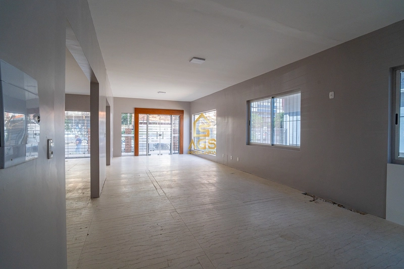 CASA À VENDA NO CENTRO DE LAJEADO: 3ª foto da galeria de imagens do imóvel