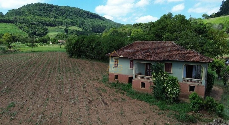 Chácara no centro da cidade de Travesseiro : 4ª foto da galeria de imagens do imóvel