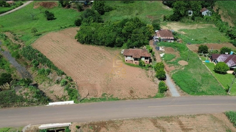 Chácara no centro da cidade de Travesseiro : 1ª foto da galeria de imagens do imóvel