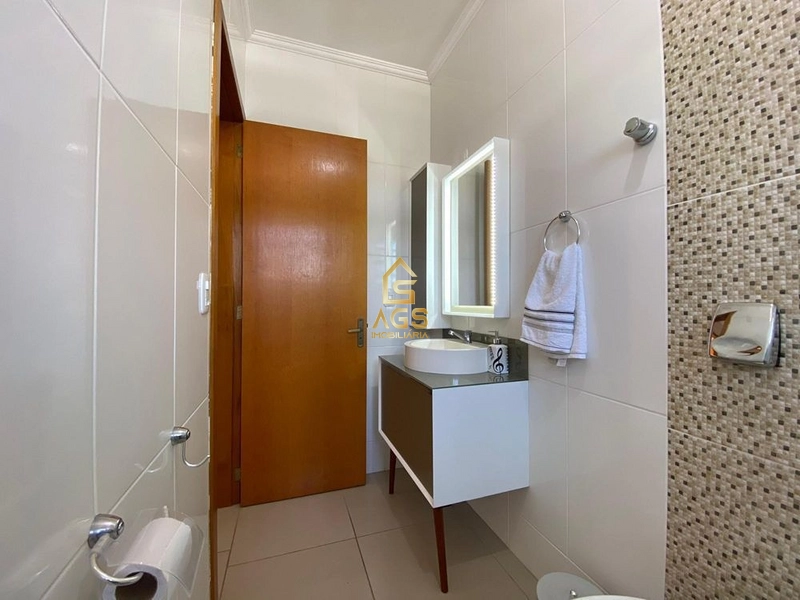 Sobrado à venda em Conventos : 3ª foto da galeria de imagens do imóvel