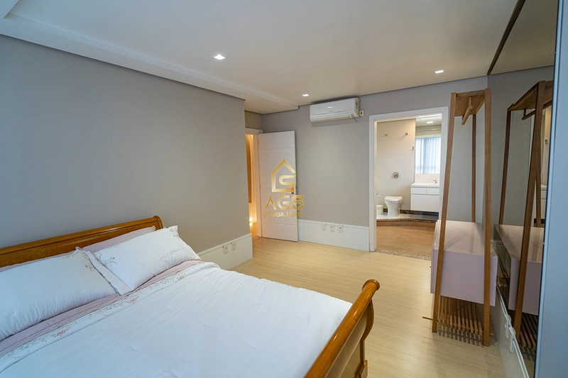 COBERTURA DUPLEX CENTRO DE LAJEADO: 3ª foto da galeria de imagens do imóvel