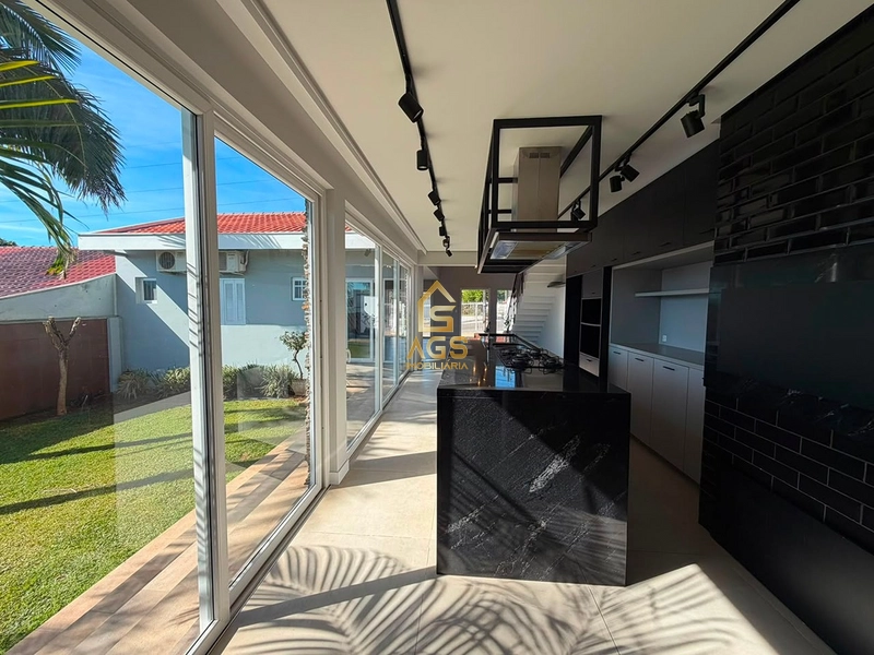Casa com Piscina e Espaço Gourmet à Venda no Bairro Universitário – Lajeado/RS: 10ª foto da galeria de imagens do imóvel