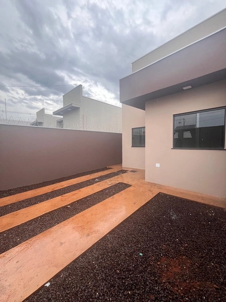 Casa com acabamento de primeira : 2ª foto da galeria de imagens do imóvel